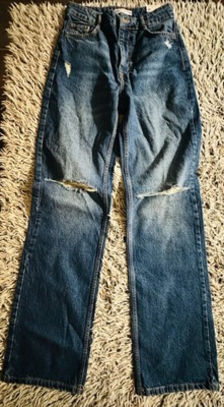 Zara Straight Leg Jeans Women 6 Blue Denim Distressed with defects